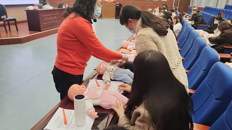 金牌月嫂，收费标准背后的秘密**